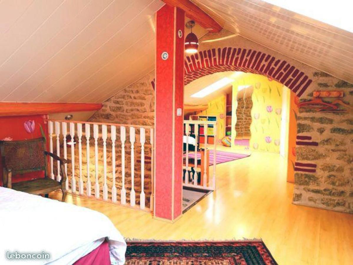 La Providence, Chambres D'Hotes Saint-Sernin-du-Plain Zewnętrze zdjęcie